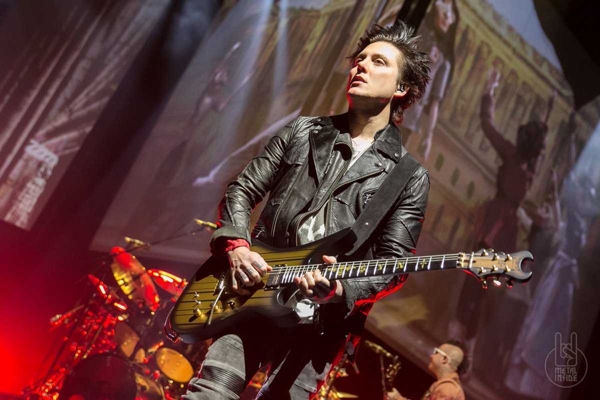 Synyster Gates’ Rig Rundown