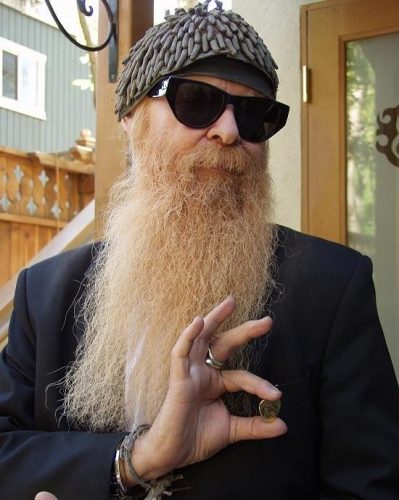 Billy Gibbons’ Guitar Setup And Rig Rundown — YouTube Music Sucks